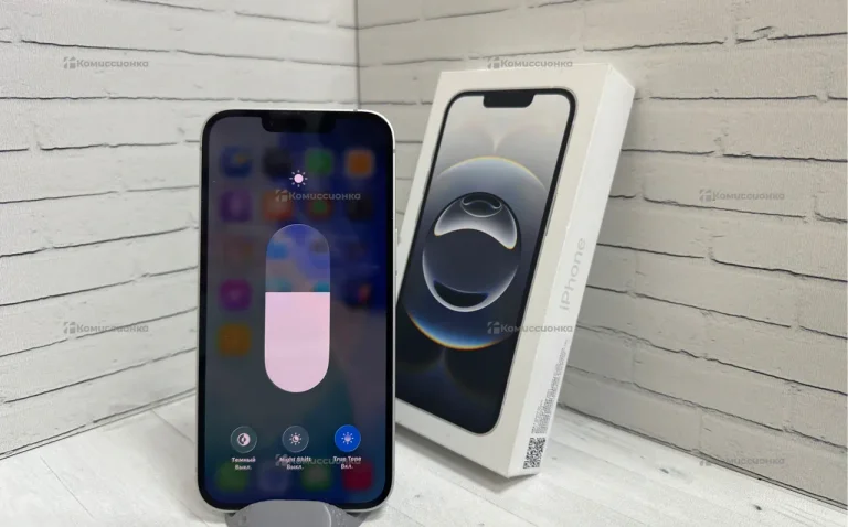 Apple iPhone 16e 8/128 ГБ