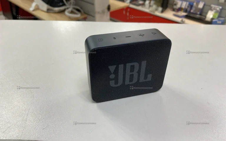 Колонка  JBL go essential