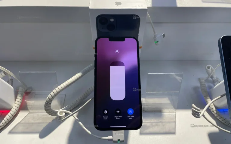 Apple iPhone 13 4/128 ГБ