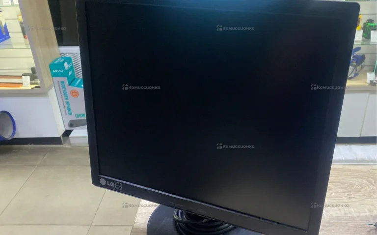 Монитор .LG. flatron l1742se