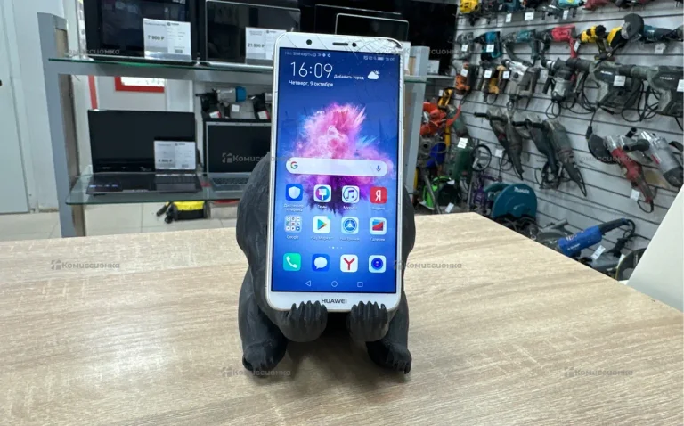 Huawei P smart 3/32 ГБ