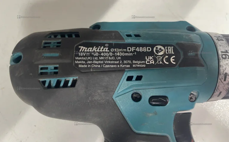 дрель шуруповерт Makita df488d
