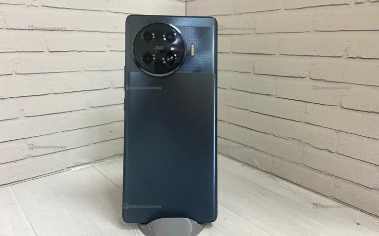 Tecno Spark 20 Pro 4/256 ГБ