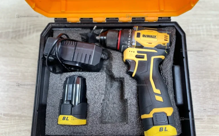 Шуруповерт DeWalt 128V