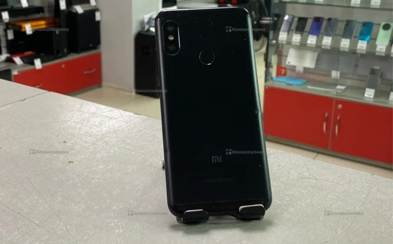 Xiaomi Mi A2 Lite 2/32 ГБ