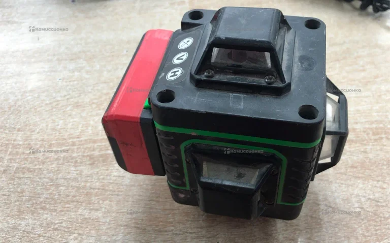 Лазерный нивелир Hilda 4D laser