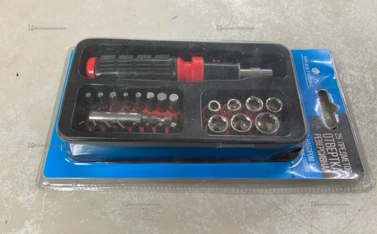 Отвёртка реверсивная с набором бит торцевых голово