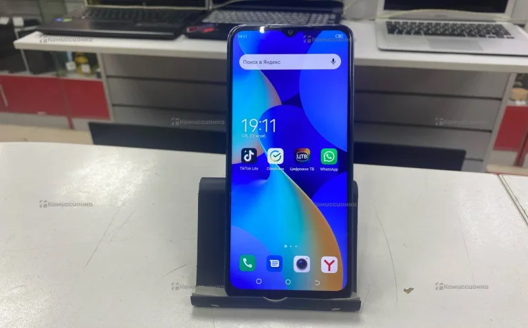 Tecno Spark 10C 4/64 ГБ