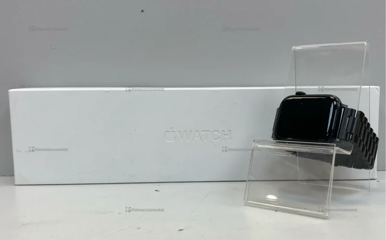 Часы  Apple Watch Series 7 45mm