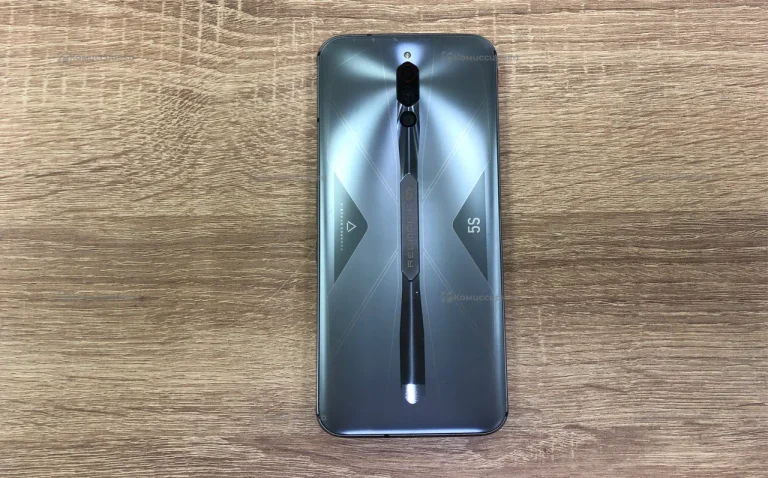 ZTE nubia RedMagic 5S 8/128 ГБ