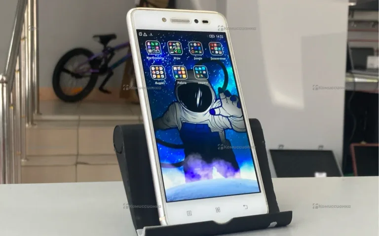 Lenovo S90-A 2/32 Gb