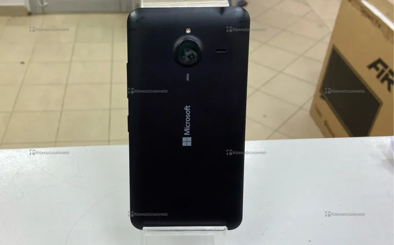 HTC Windows Phone 8X 1/16 ГБ