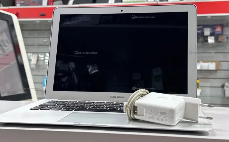 Ноутбук  MacBook Air 13 2014