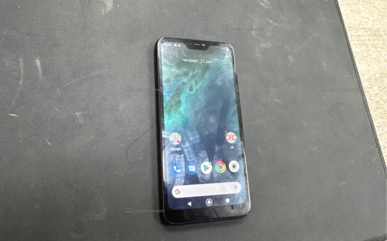 Xiaomi Mi A2 Lite 3/32Gb