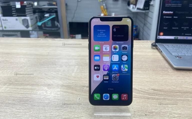 Apple iPhone XS 4/64 ГБ