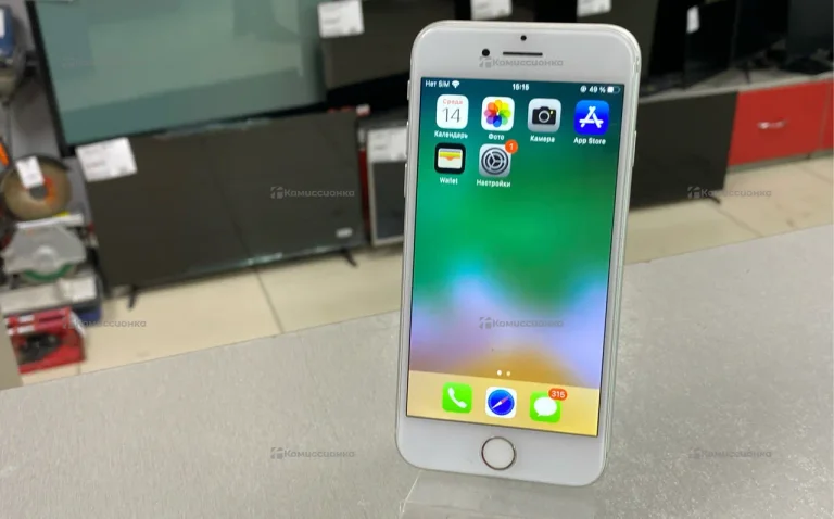 Apple iPhone 8 2/64 ГБ