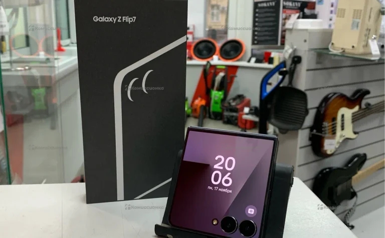 Samsung Galaxy Z Flip7 12/256 ГБ
