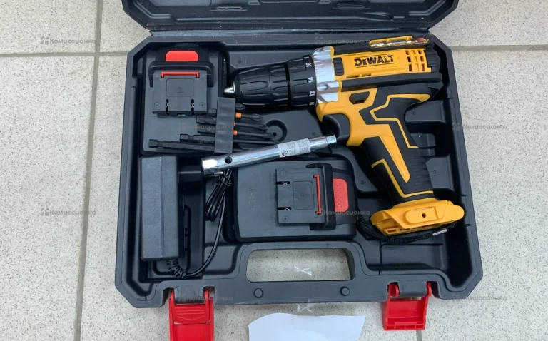 шуруповерт Dewalt реплика