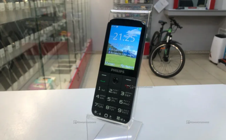 Phillips Xenium E227
