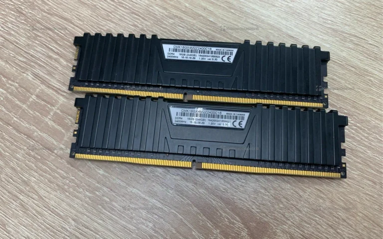 Оперативная память DDR4 2x8gb corair