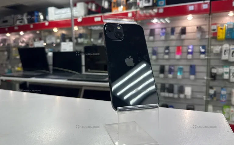 Apple iPhone 13 4/128 ГБ