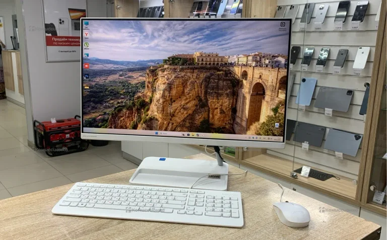 Моноблок Lenovo AIO 3 24ITL6 2021