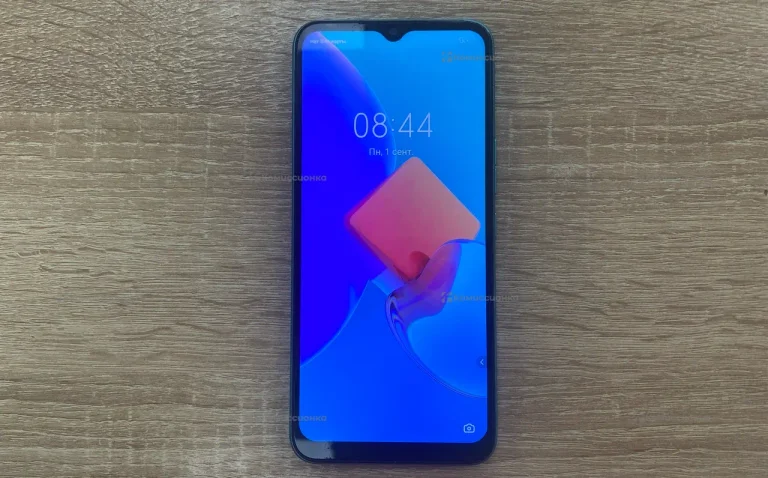 Tecno Spark 8C 4/64Gb