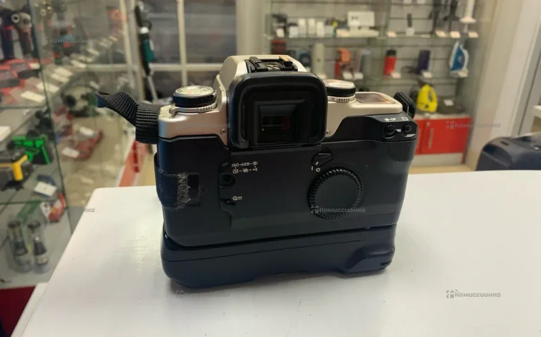 Фотоаппарат  Canon EOS 50e