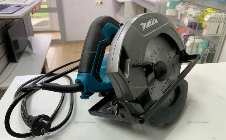 Дисковая пила makita HS 700