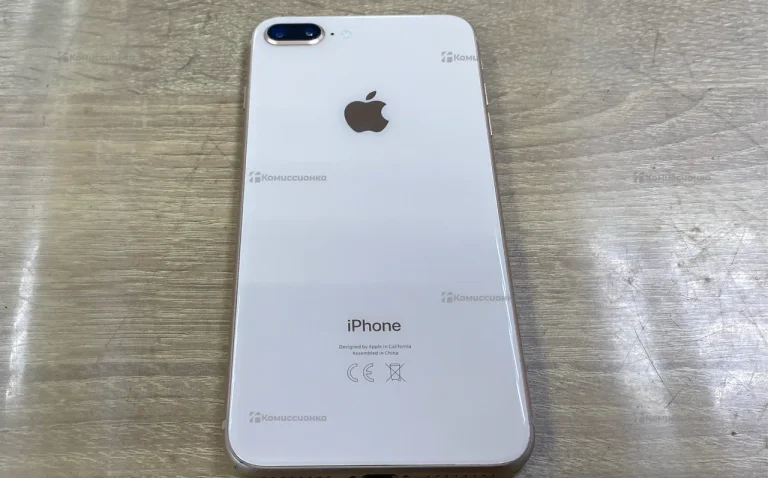 Apple iPhone 8 Plus 3/64 ГБ