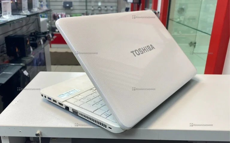 Ноутбук  Toshiba Satellite C850-C1W
