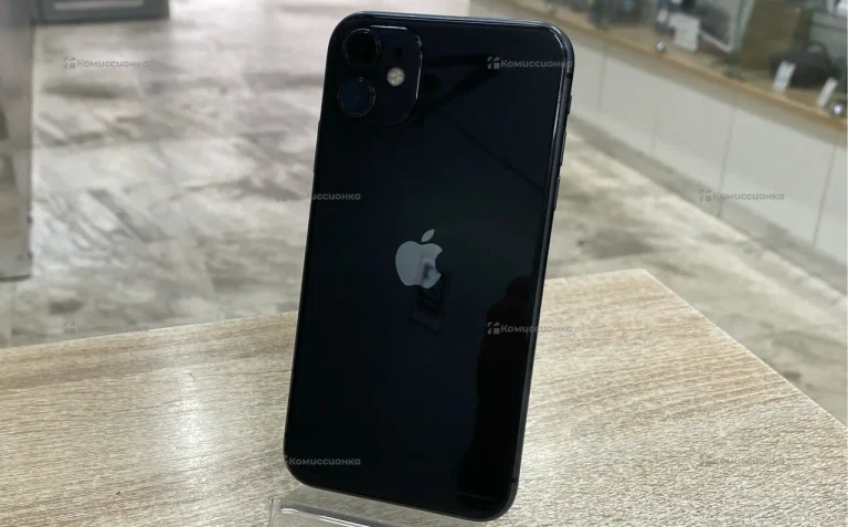 Apple iPhone 11 4/128 ГБ