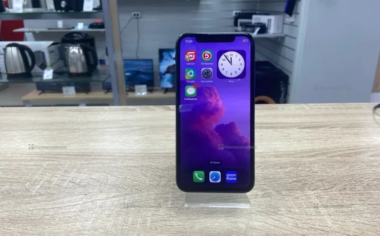 Apple iPhone X 3/256 ГБ