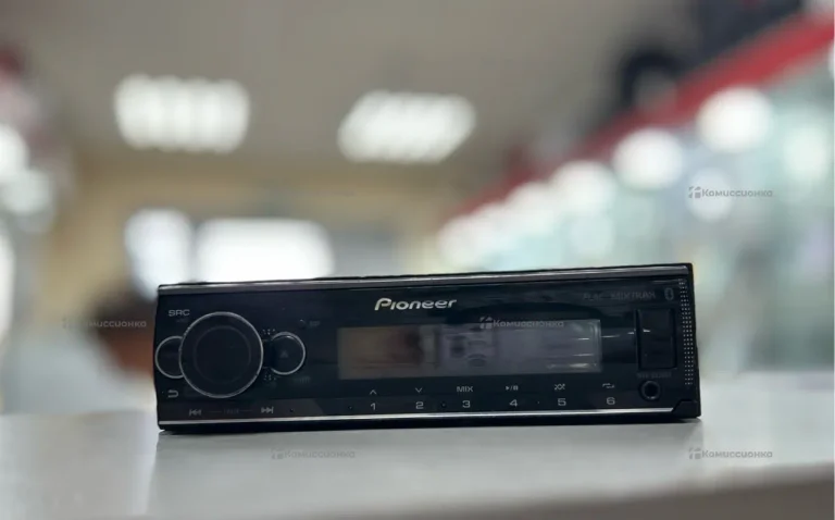 Автомагнитола  Pioneer MVH-S520BT