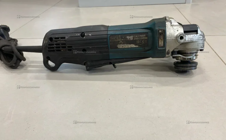 Угловая шлифмашина Makita GA5050R