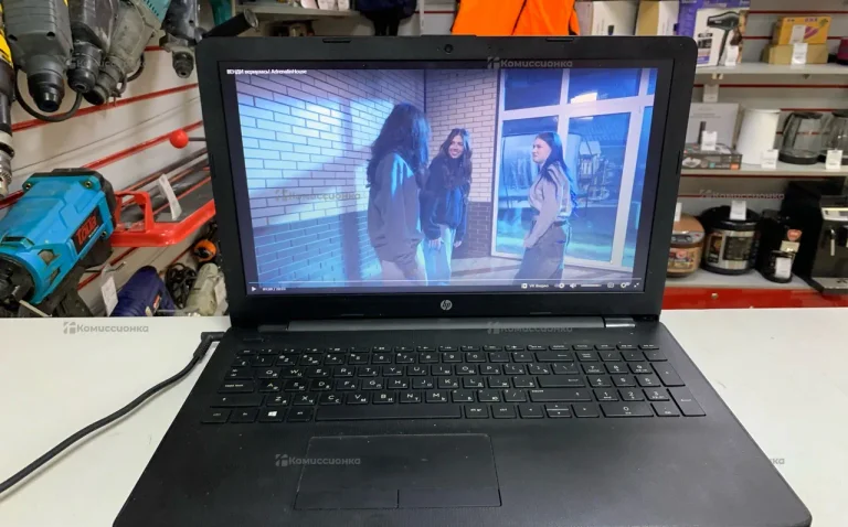 Ноутбук HP 15-rb016ur