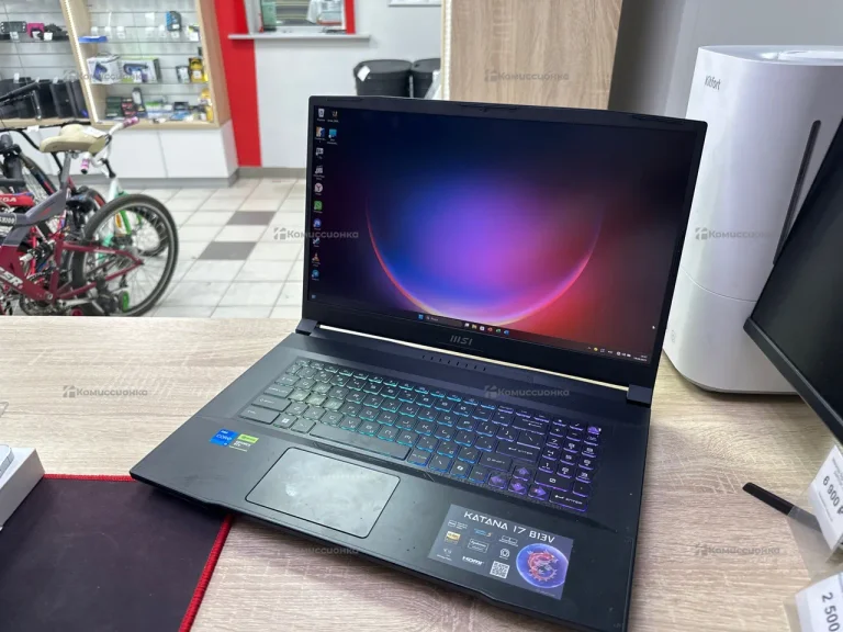 Ноутбук  MSI Katana 17 B13V