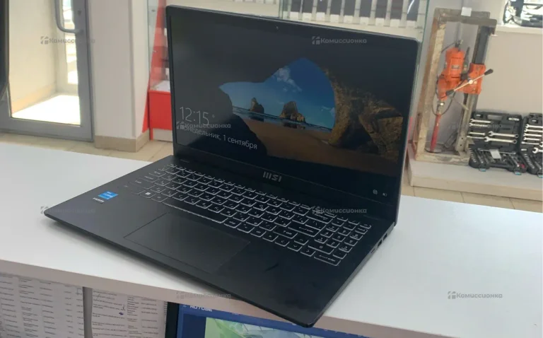 Ноутбук  MSI
