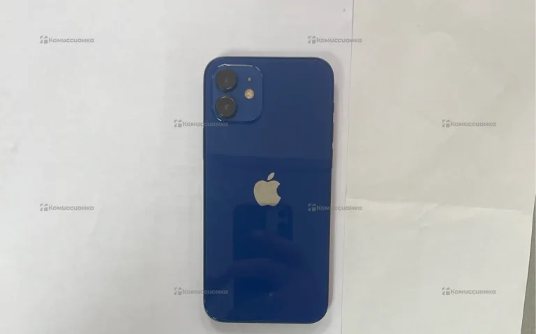 Apple iPhone 12 64 ГБ.