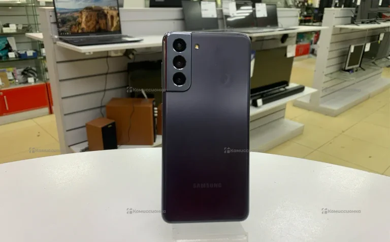 Samsung Galaxy S21 8/128 ГБ
