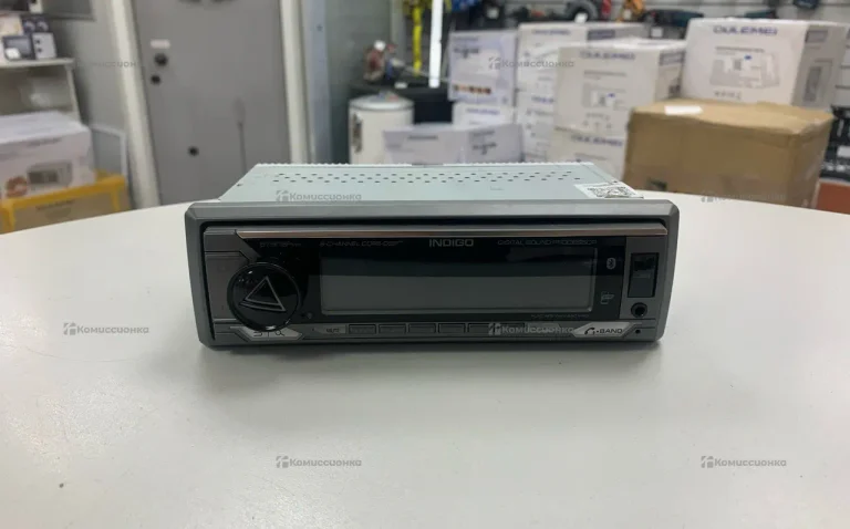 Автомагнитола  aura in879d5