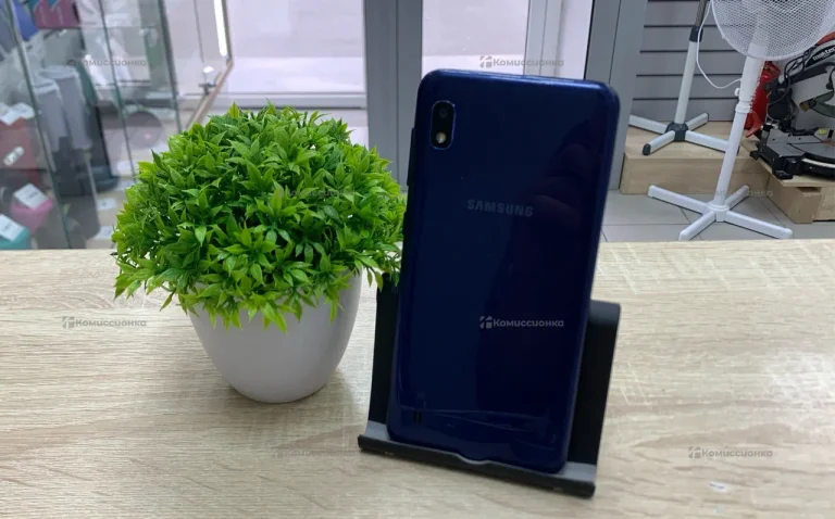 Samsung Galaxy A10 2/32 ГБ