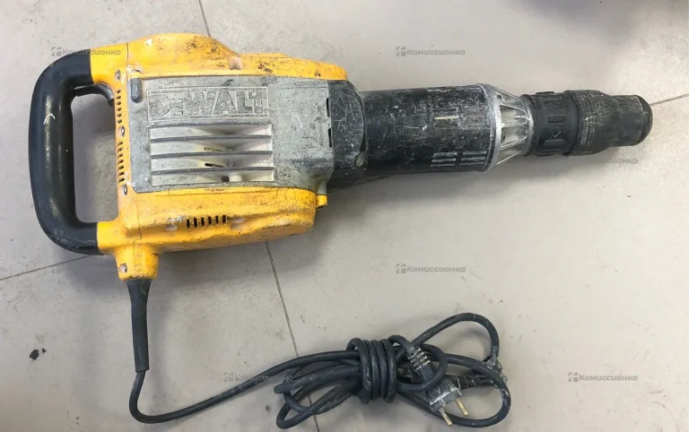 Отбойный молоток DeWalt D25900K