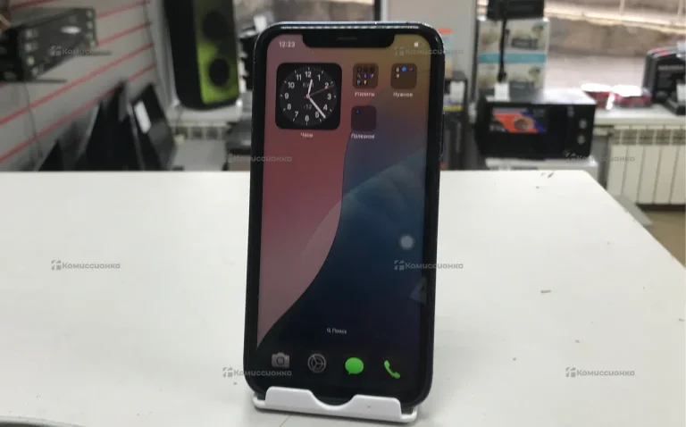 Apple iPhone XR 3/64 ГБ