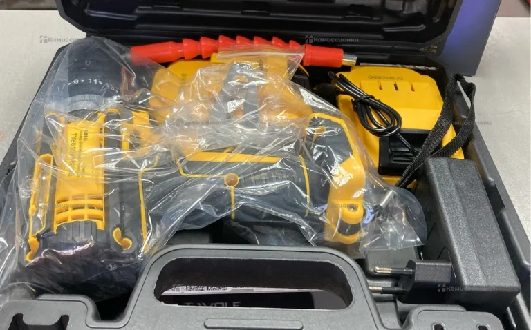 BRISHLESS DRILL шуруповерт
