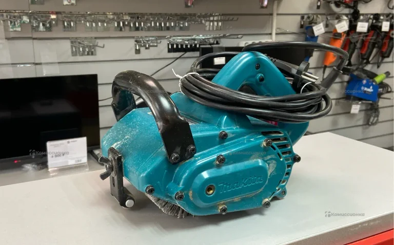 Щеточная шлифмашина makita 9741
