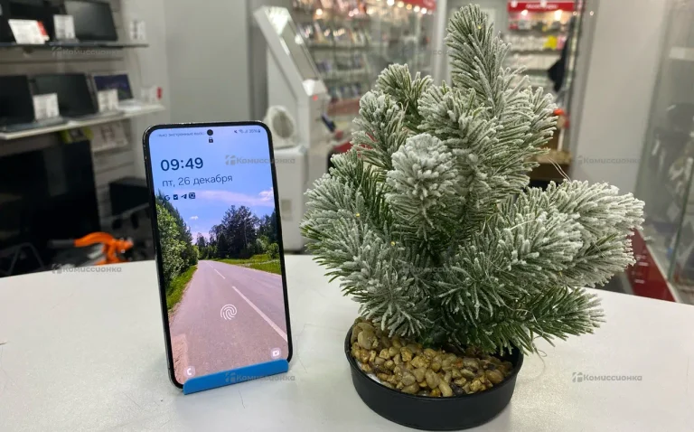 Телефон Samsung Galaxy S23 8/256 ГБ