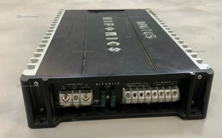 Усилитель  Hifonics Brutus Bre 100.4 800w