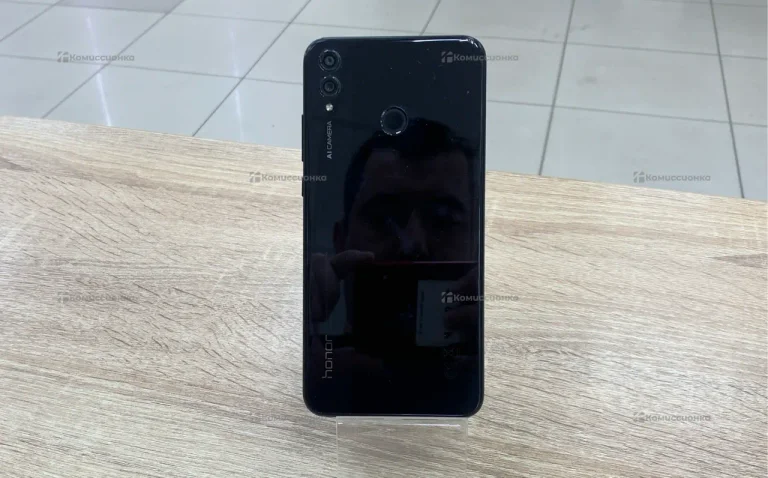 Honor Honor 8x 4/64.