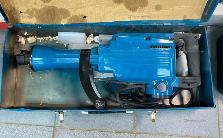 отбойный молоток Makita